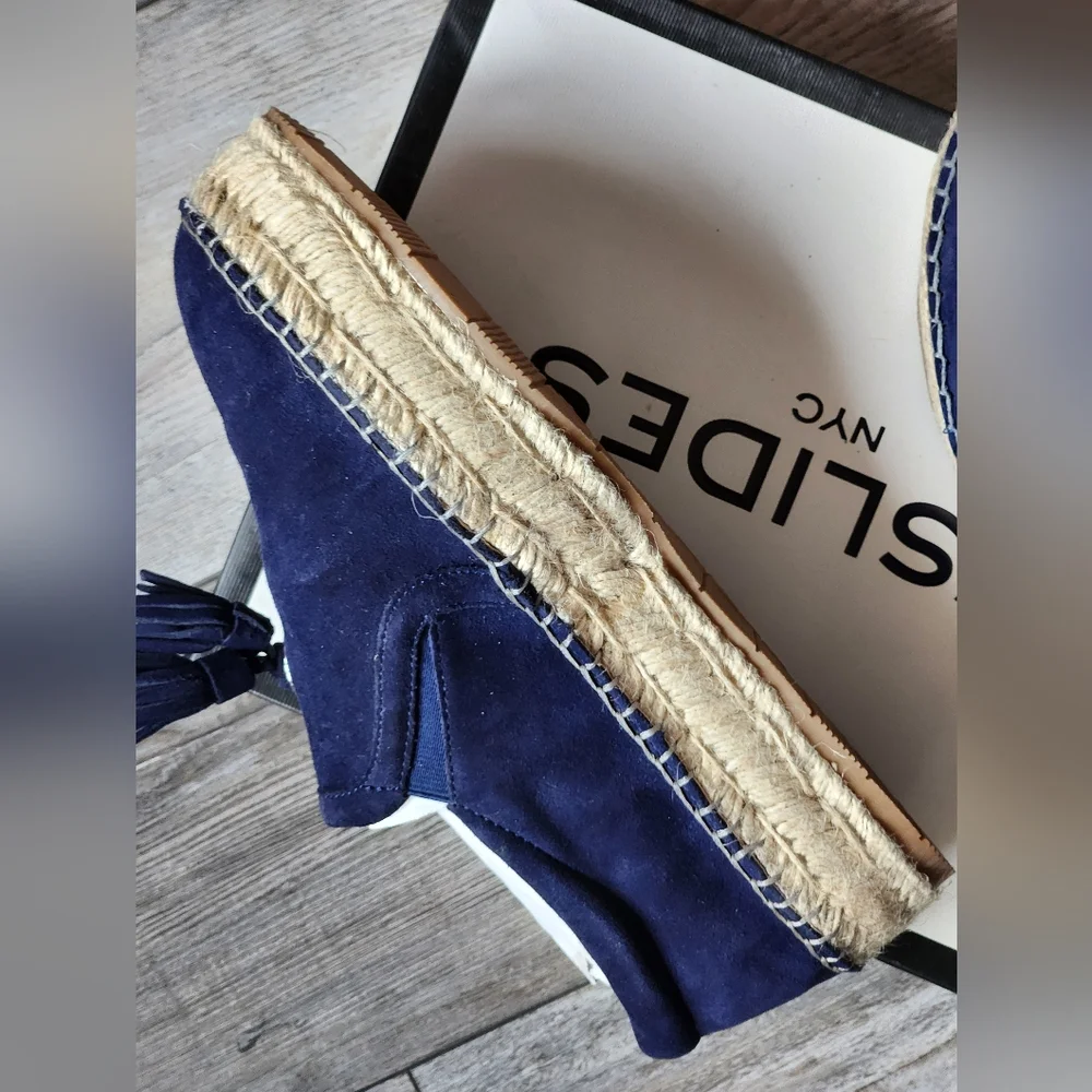 J/SLIDES NYC NAVY SUEDE ROSA SLIDES